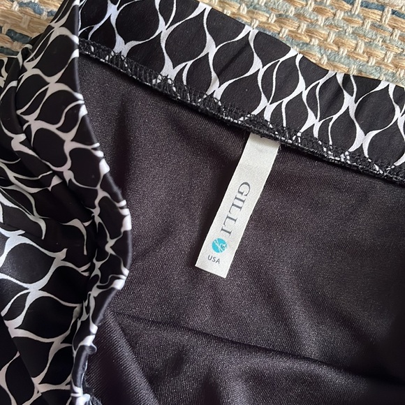 Black and White Patterned Skirt by Gilli/ Stitch Fix - Picture 2 of 3